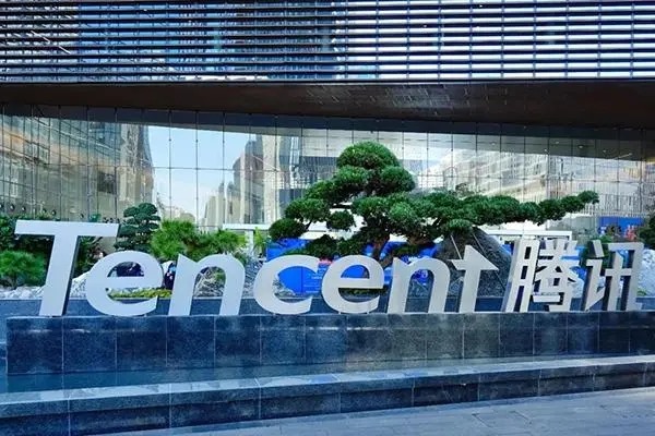 英雄联盟现在用自己的qq号玩，想卖掉.但是有很多资料该如何解绑?